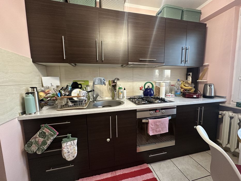 Aneks kuchenny, meble ze zlewem i baterią. Bardzo dobry stan.