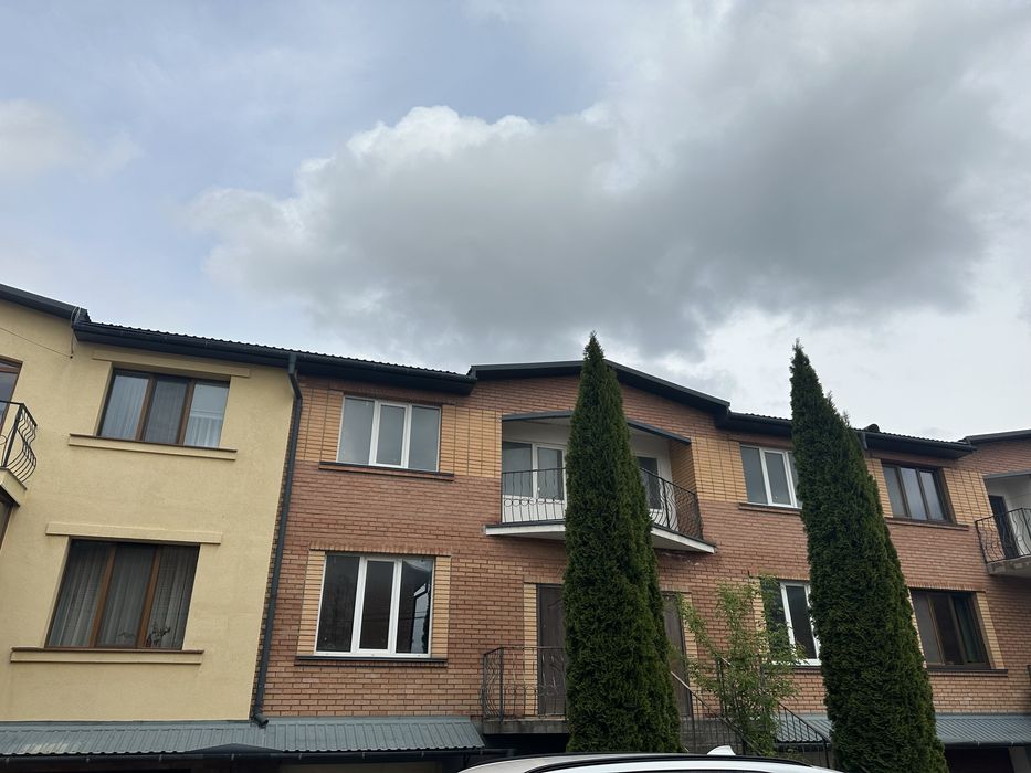 Продається котедж в Цукроварі по вул. микулинецька