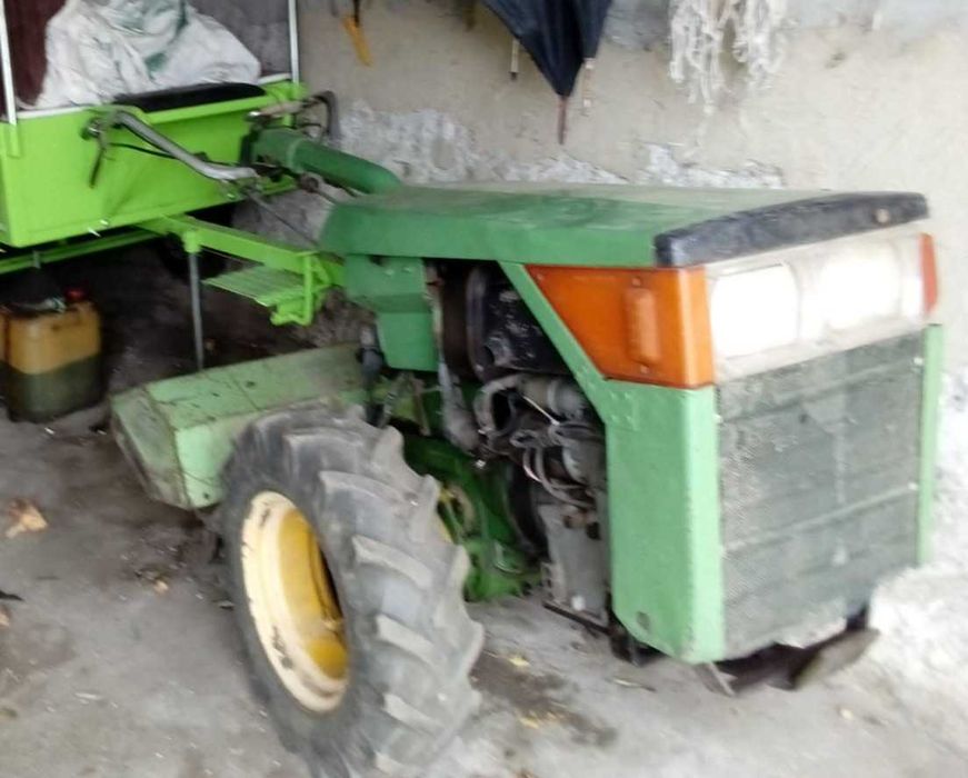 Vendo Trator marca Ferrari