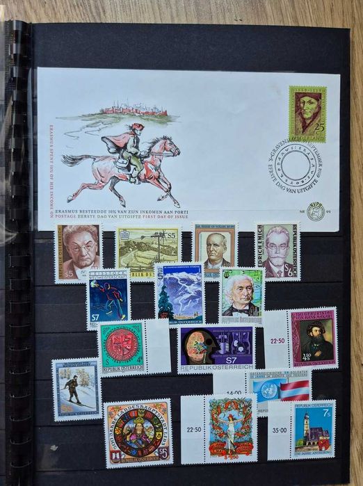 Klaser ze Znaczkami - A919