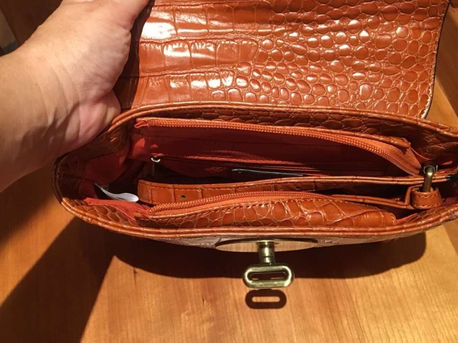 Mala em pele castanha Lanidor