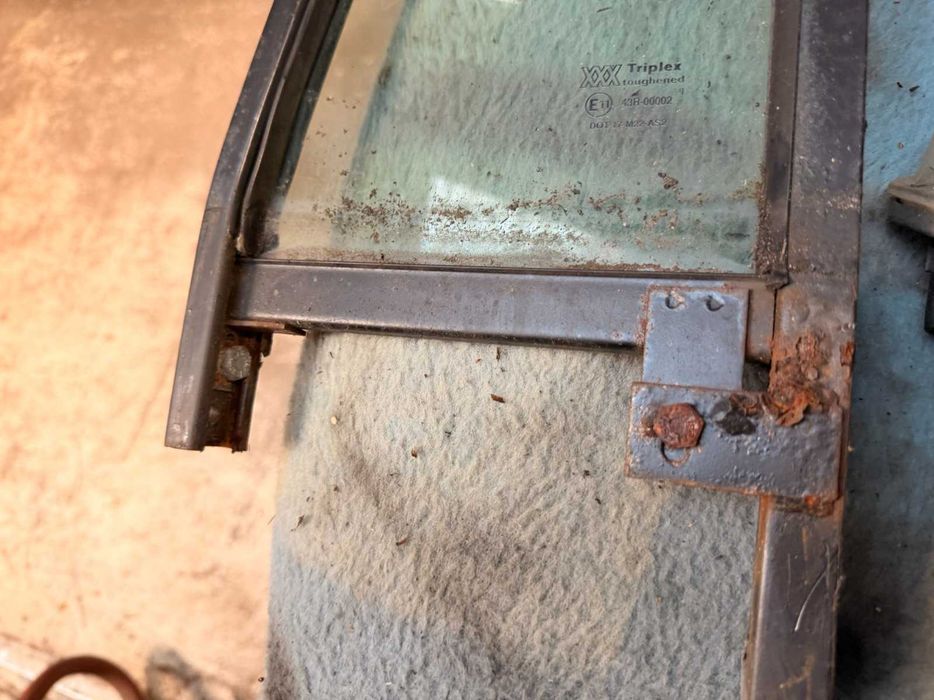 Range Rover Classic DIscovery estrutura vidro porta traseira calha