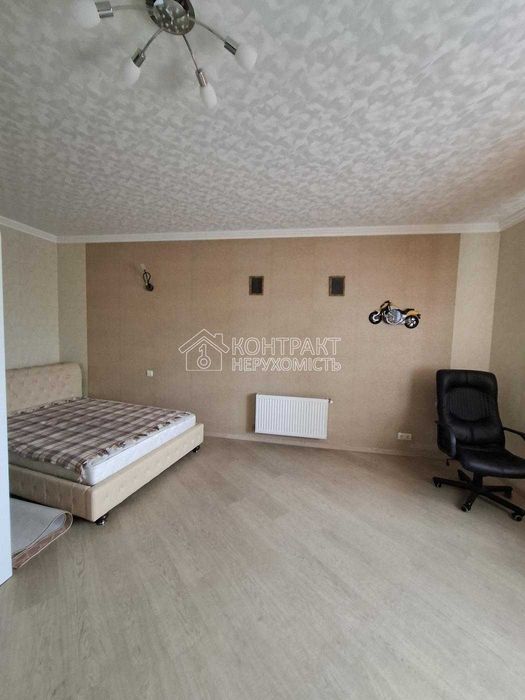 Продається будинок 307 м2, з бомбосховищем, м. Студентська