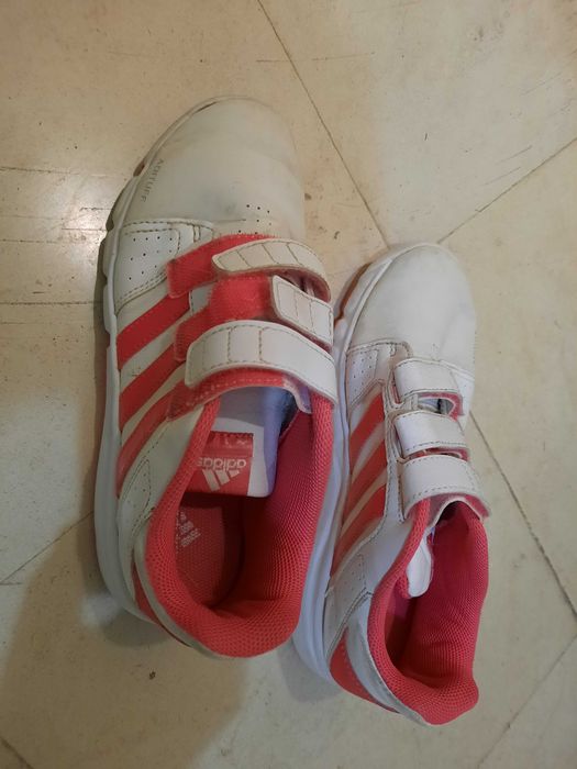 Ténis criança/adolescente Adidas (35) - bom estado