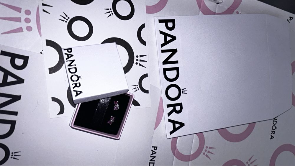 Kolczyki Pandora kokardki nie uzywane