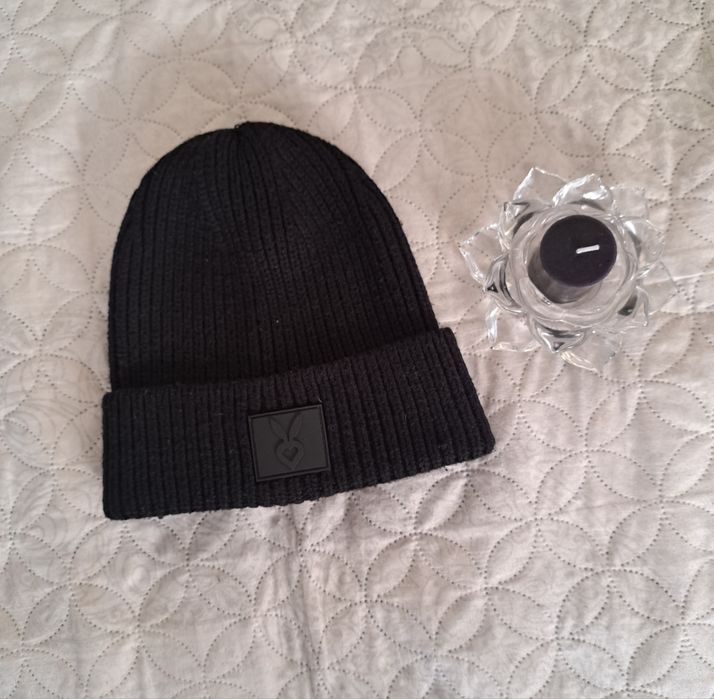 Czarna prążkowana czapka Cardio Bunny