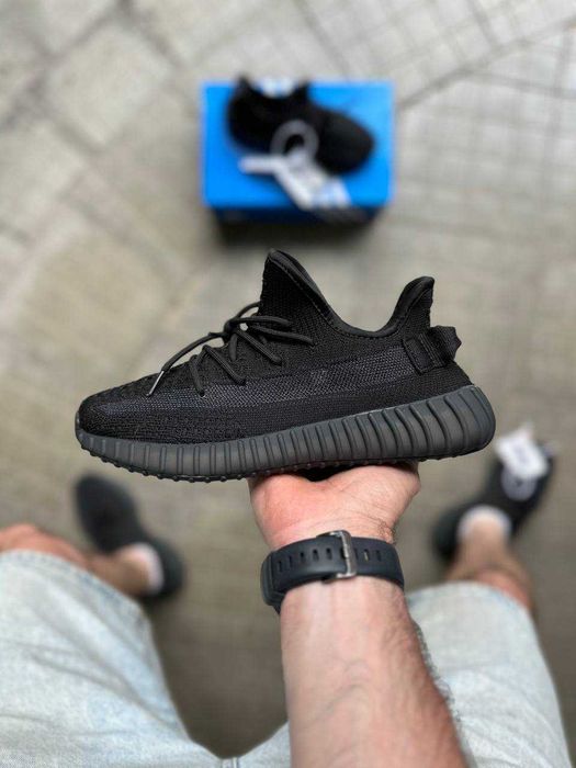 Кросівки Adidas Yeezy 36-41 р. Чорні, Літо опт є роздріб
