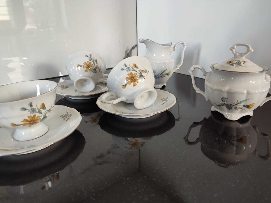 Zestaw kawowy, porcelana Wałbrzych