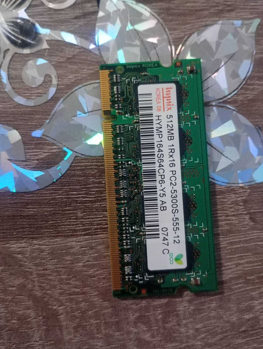 модуль оперативної пам'яті для ноутбука на 512MB