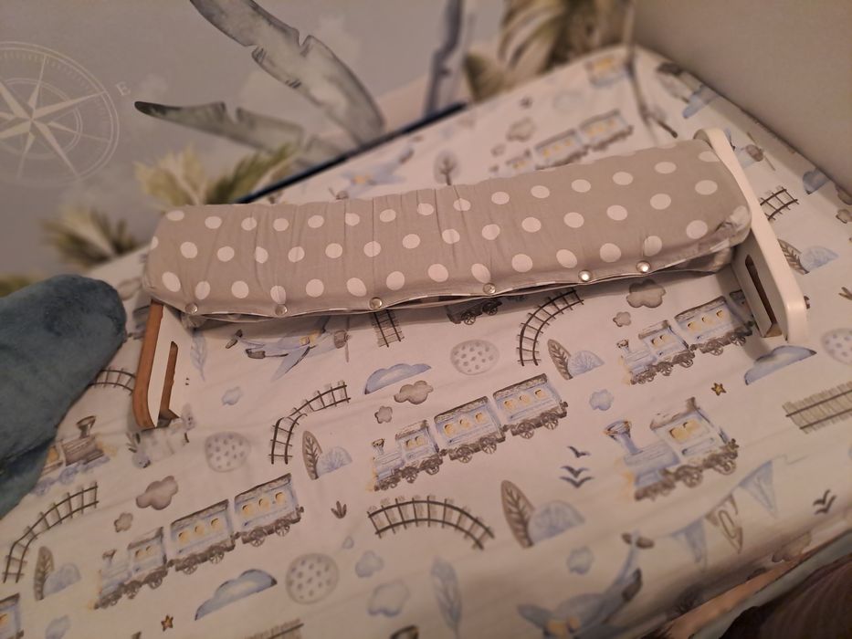 Łóżeczko, łóżko z samolotem chłopięce z materacem 70x140