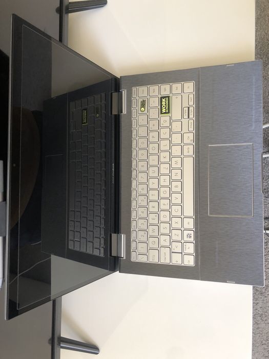 Computador portatil ASUS VivoBook