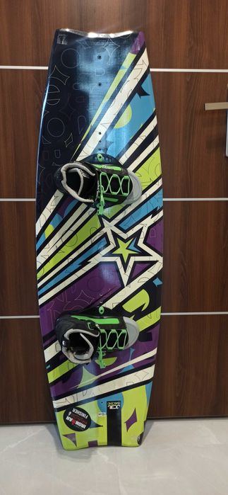 Deska Wakeboard plus wiązania