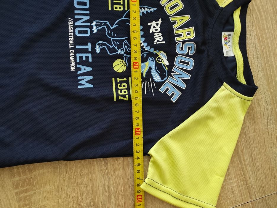 T-shirt dla chłopca Dinozaur rozm 116/5 lat
