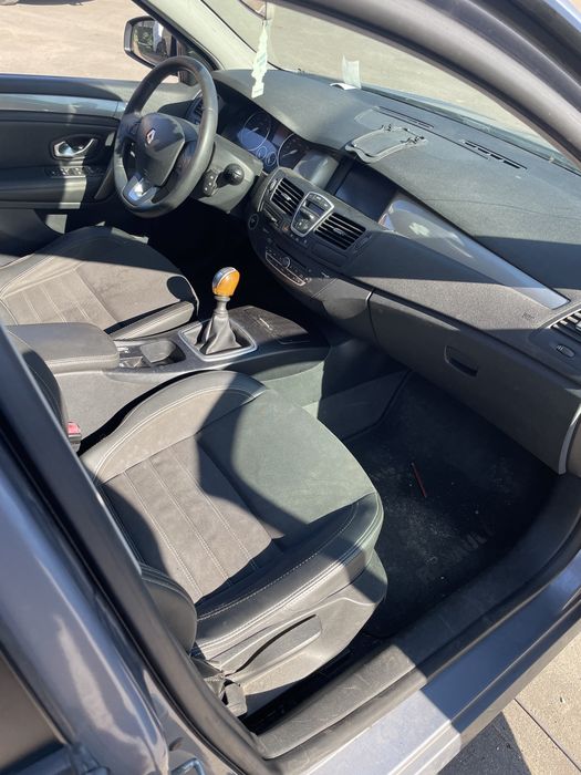 Авторозборка шрот Renault Laguna 3 автозапчастини Рено Лагуна