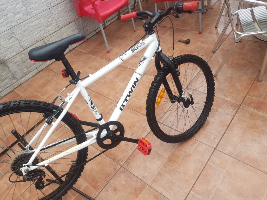 Bicicleta de adolescente roda 24impecável rockrider