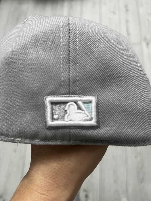 Czapka LA New Era Szara