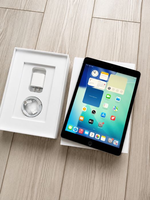 IPad 9th 10.2 2021 Space Grey 90% акум  256Gb WiFi