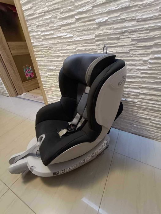 Obrotowy fotelik samochodowy Britax Romer Dualfix 0-18kg