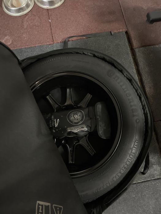 Pneu suplente jaguar ipace