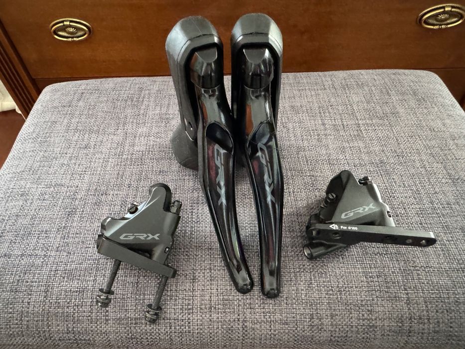SHIMANO GRX RX400 klamkomanetki hamulce zaciski komplet GRAVEL SRAM