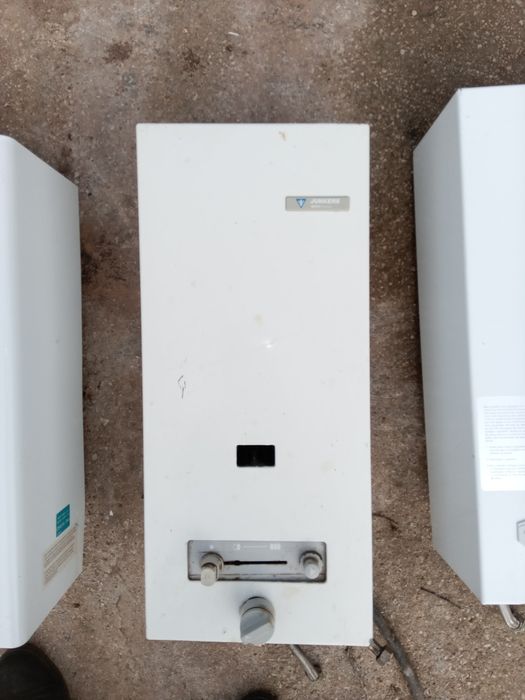 Venda de 3 esquentadores para  desocupar.   l