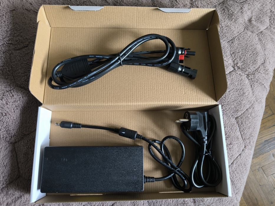 Зарядна станція Romoss RS1500 (RS1500-2B2-G153H)

Зарядна станція Romo