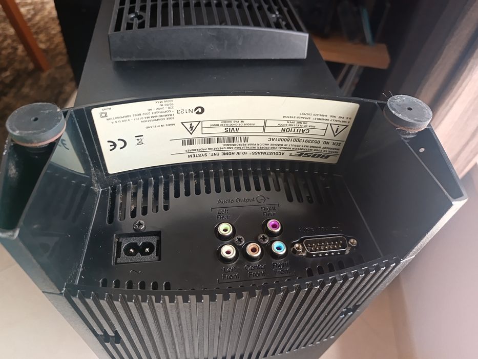 Sistema Bose Acoustimass 10 serie IV