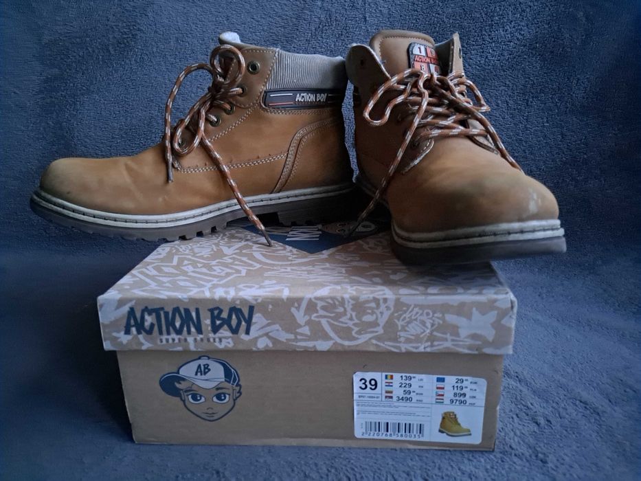 Buty męskie, dla chłopca na jesień/zimę, CCC rozmiar 39, kolor miodowy