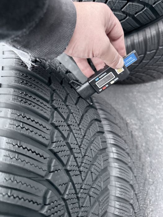 215 50 18 Bridgestone LM005 90% 2024 Шини Зима