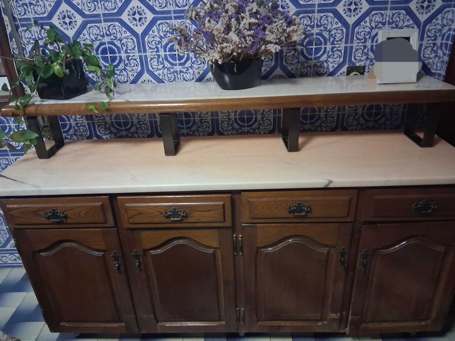 Móvel cozinha com pedra mármore