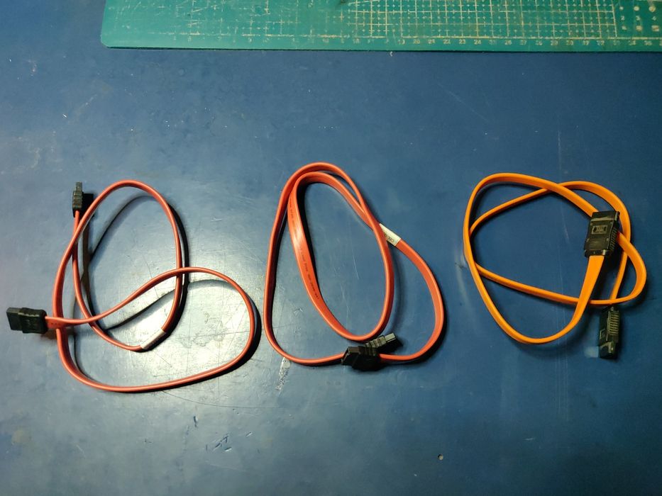 Przewód SATA 60cm