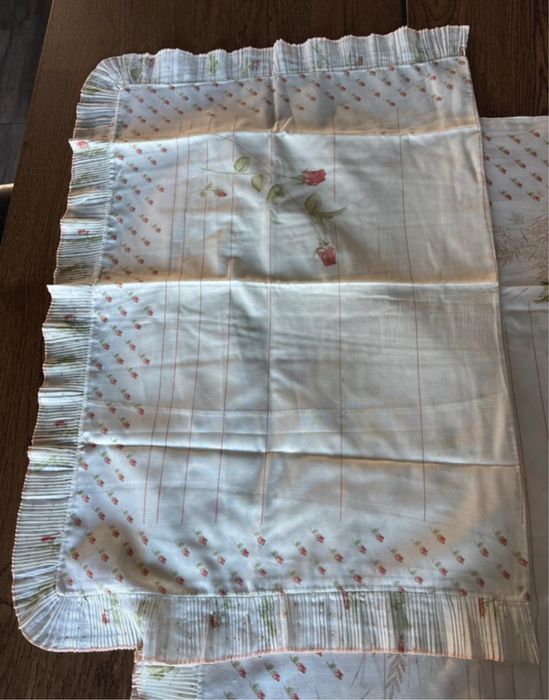 Lençóis de casal 197x254 e uma fronha piubelle