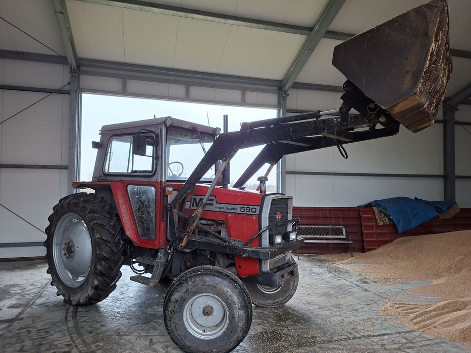 Massey Ferguson 590