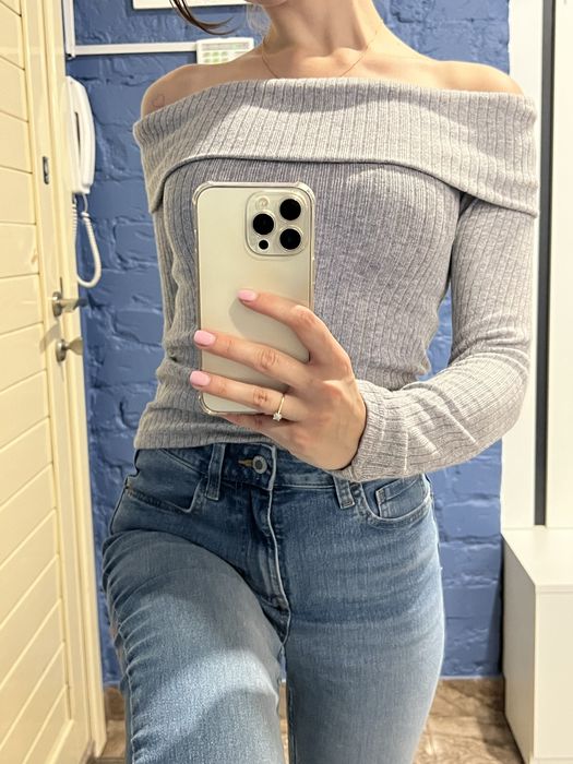 Новенька кофтинка Stradivarius з бірочкою