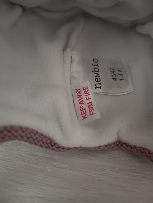 Zestaw zimowy NEWBIE czapka rękawiczki buciki