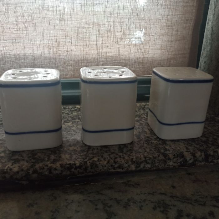 Recipientes para condimentos - Louça de Viana