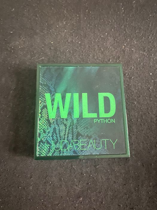 Paletka cieni do oczu Huda Beauty Wild Python