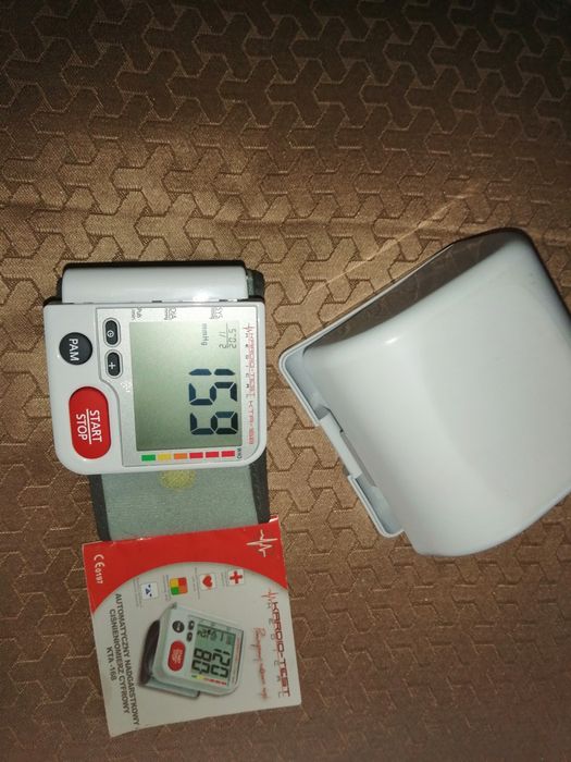 Ciśnieniomierz nadgarstkowy