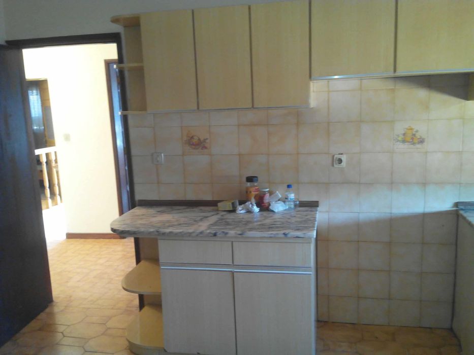 Moradia T4 em Lama de Arcos ,Chaves
