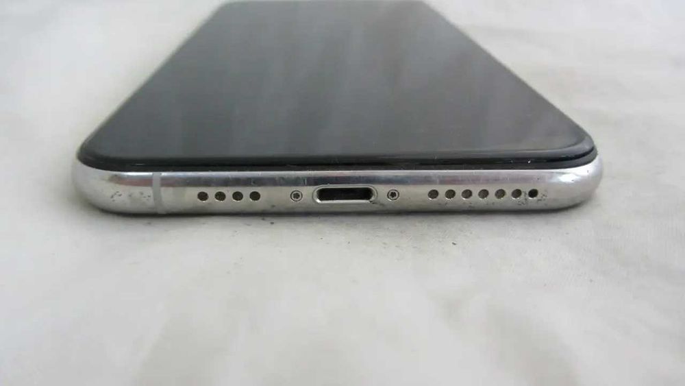 Apple iPhone 11 Pro Max White