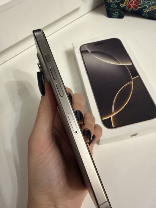 Айфон iPhone 16 Pro Max 256gb  Natural Titanium