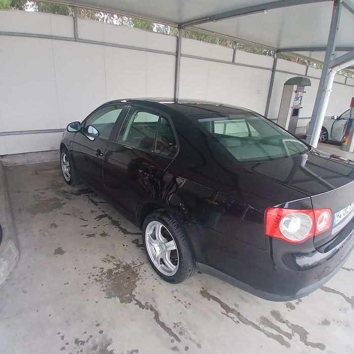 Volkswagen Jetta — fotografia 6