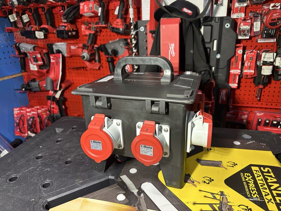 Розподільник живлення Розподільний електричний пристрій RED DEHA