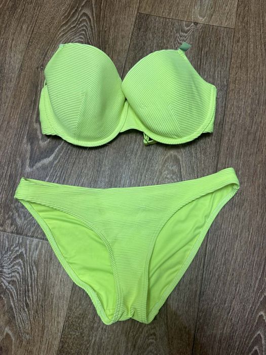 Купальник М розмір