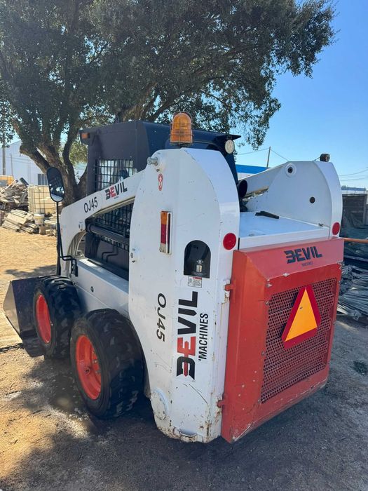venda pá carregadora bobcat Devil OJ45 - 105h de uso como NOVA. Balde NOVO reforçado - OPORTUNIDADE