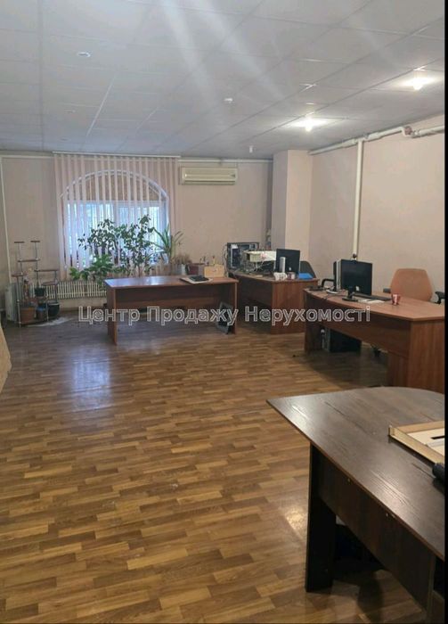 Здається в оренду офіс на вул. Дарвіна