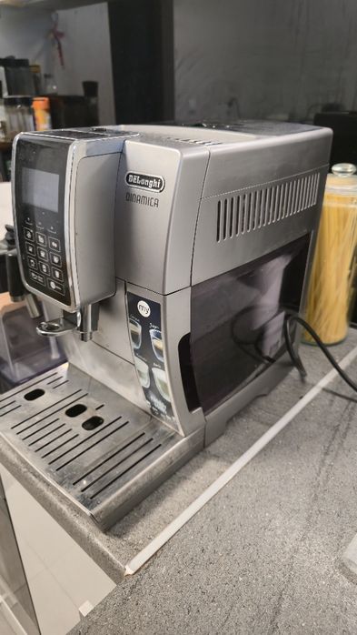 Ekspres Ciśnieniowy Delonghi Dinamica