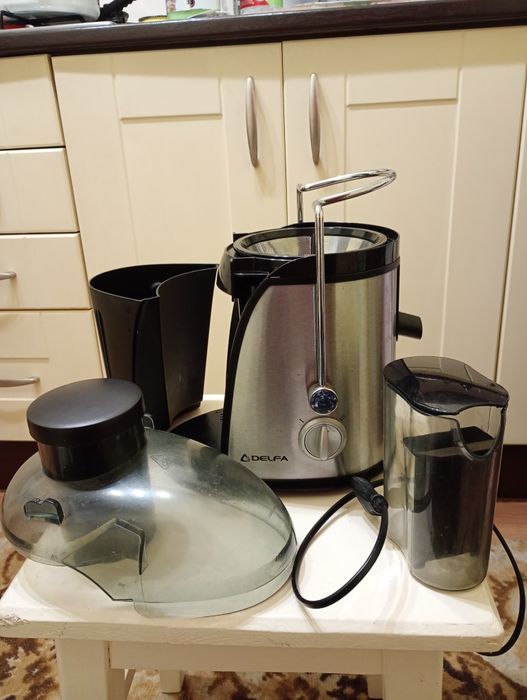 Соковижималка Delfa DJ-140