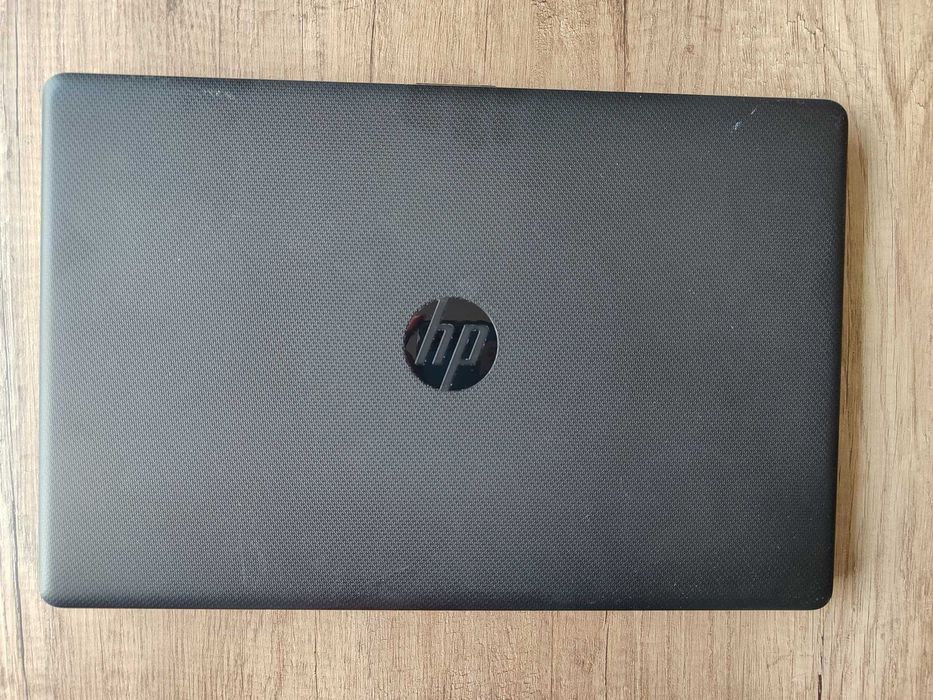 Laptop HP 17-ca1205ng Ryzen 5/8GB DDR4/SSD/HDD/Win 10/11