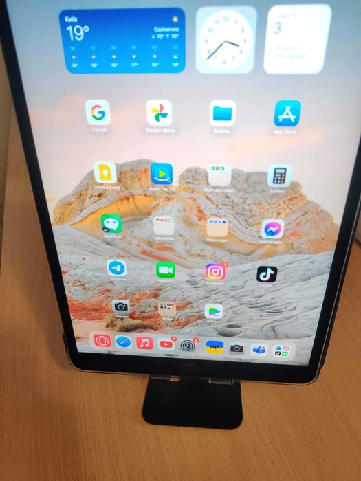Підставка для iPad, iPhone, телефону, планшета. Метал